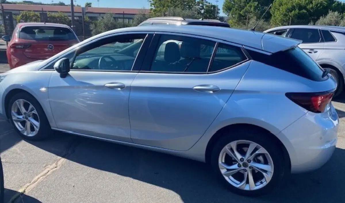 Opel Astra usata a Catania (6)