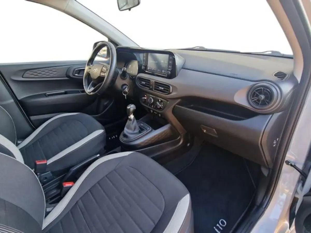 Hyundai i10 usata a Salerno (13)