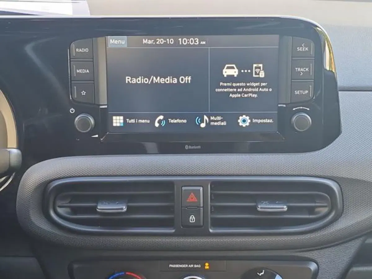 Hyundai i10 usata a Salerno (16)