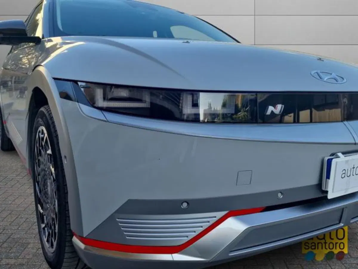Hyundai Ioniq 5 usata a Salerno (8)