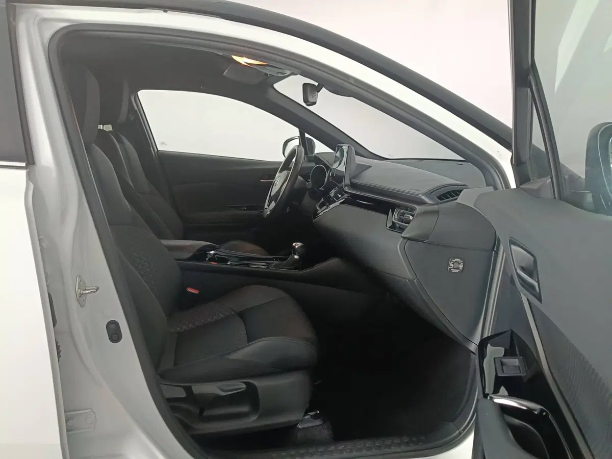 Toyota Toyota C-HR usata a Ascoli Piceno (11)