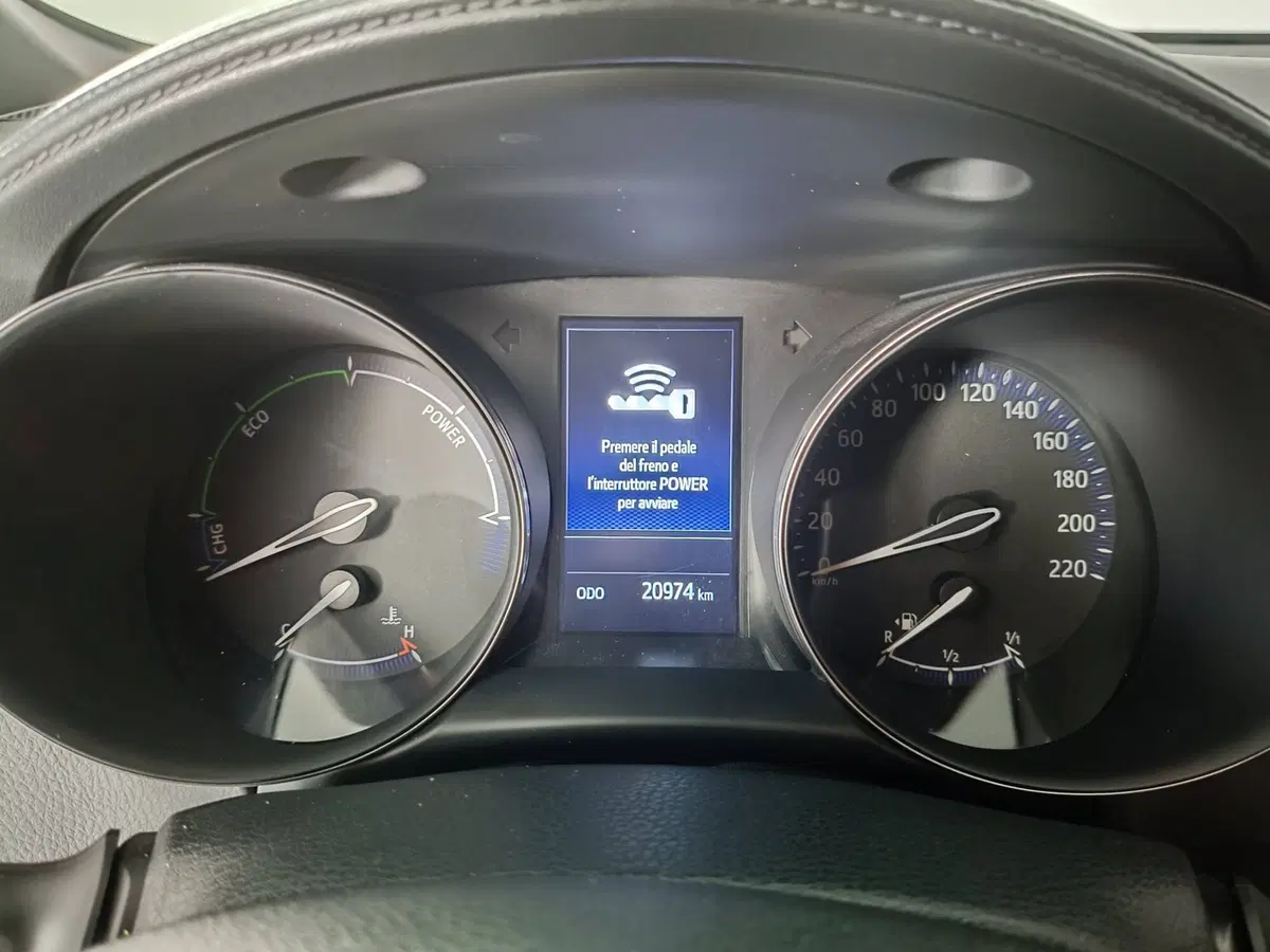 Toyota Toyota C-HR usata a Ascoli Piceno (12)