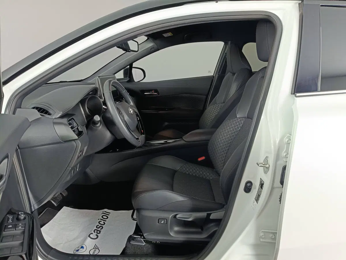 Toyota Toyota C-HR usata a Ascoli Piceno (8)