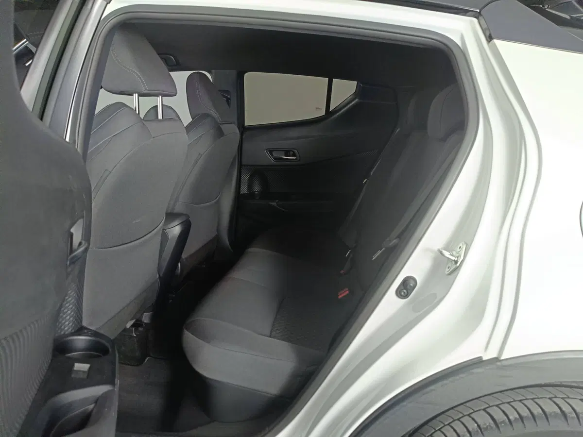Toyota Toyota C-HR usata a Ascoli Piceno (9)