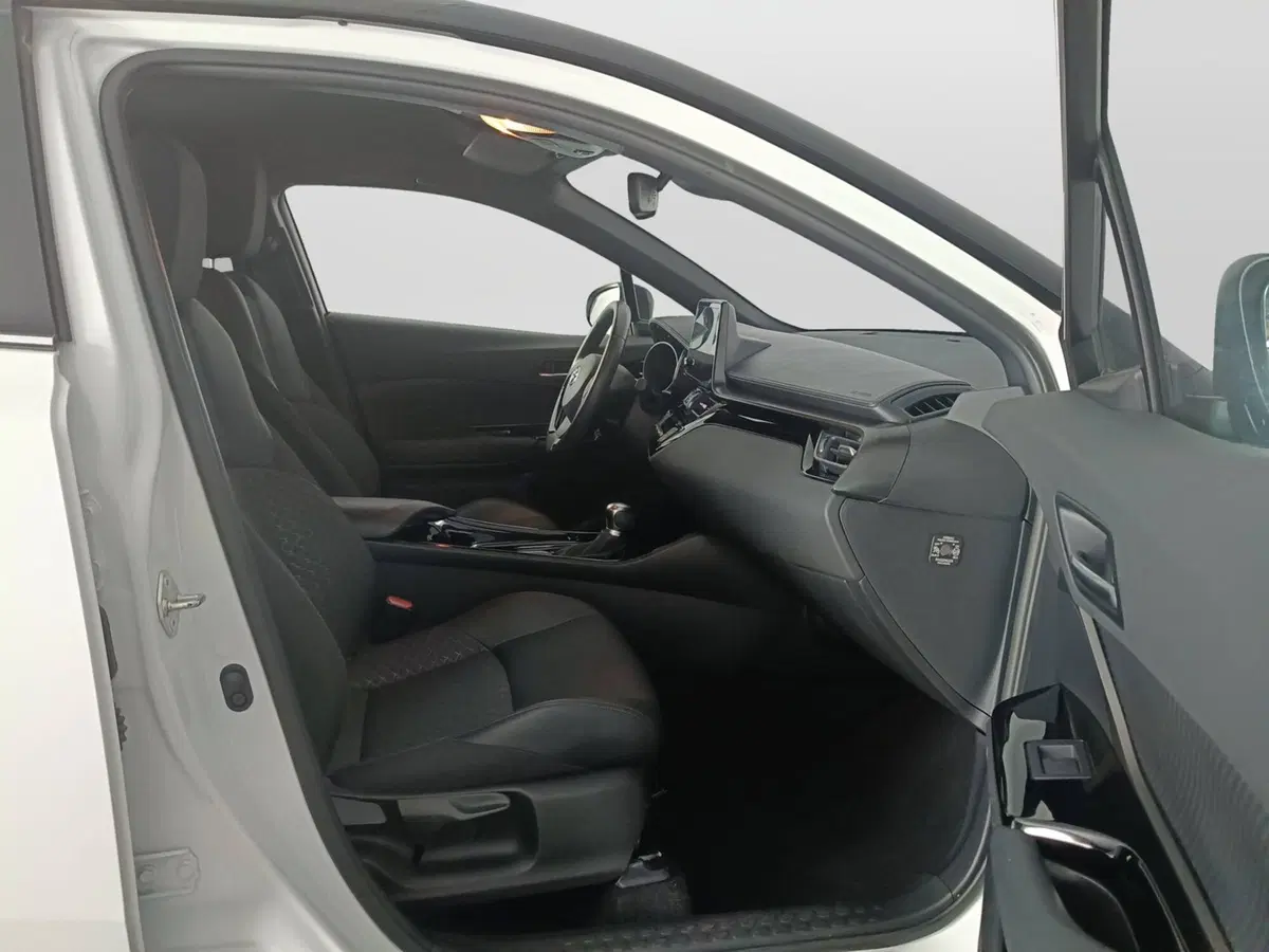 Toyota Toyota C-HR usata a Ascoli Piceno (11)