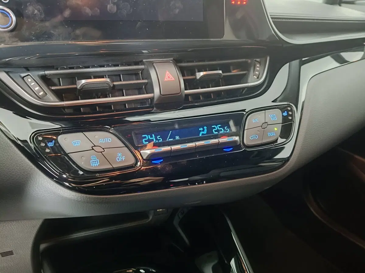Toyota Toyota C-HR usata a Ascoli Piceno (17)