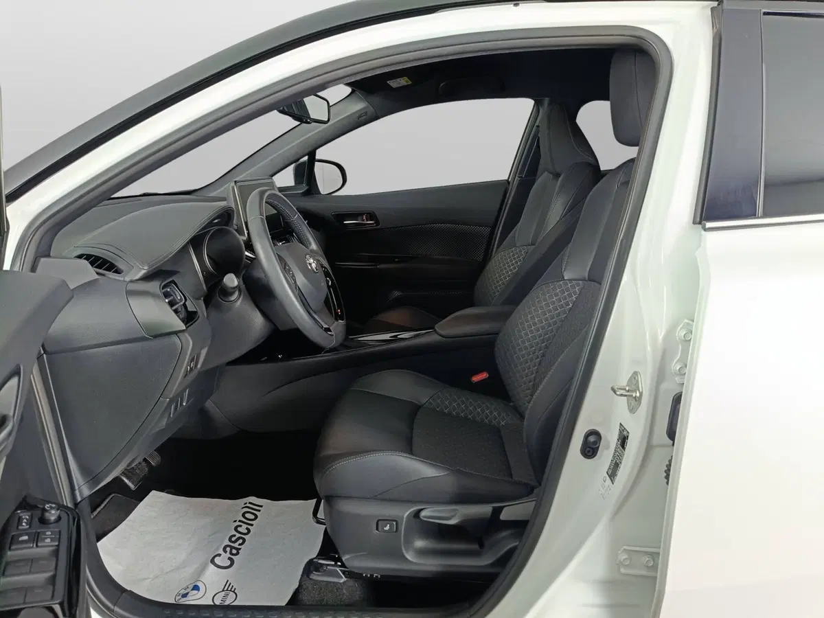 Toyota Toyota C-HR usata a Ascoli Piceno (8)