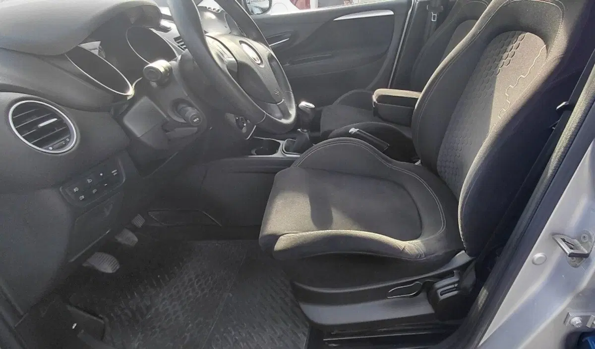 Fiat Punto usata a Cosenza (10)