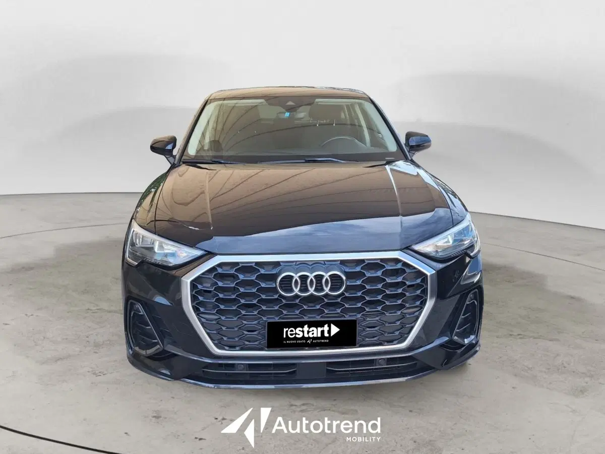 Audi Q3 Sportback usata a Bari (3)