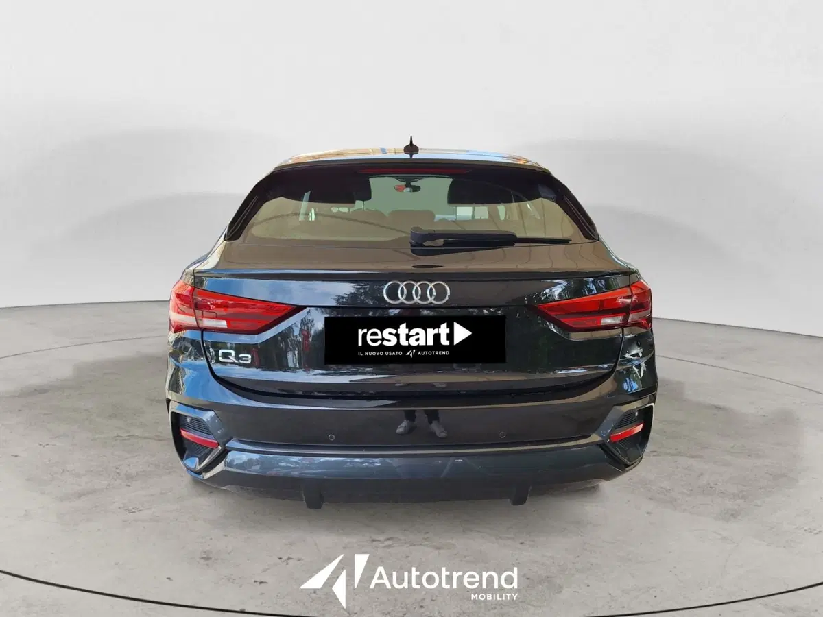 Audi Q3 Sportback usata a Bari (4)