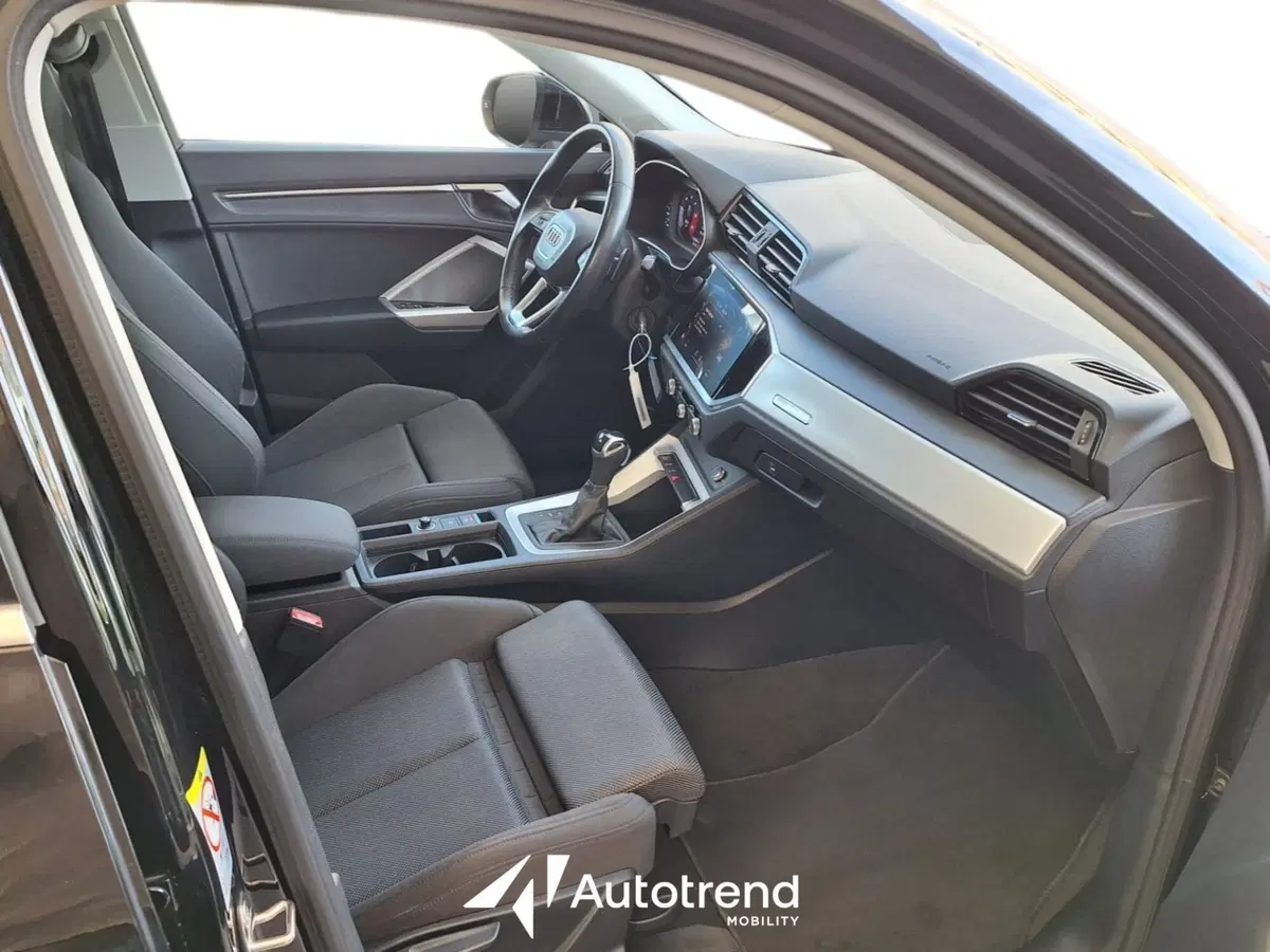 Audi Q3 Sportback usata a Bari (6)