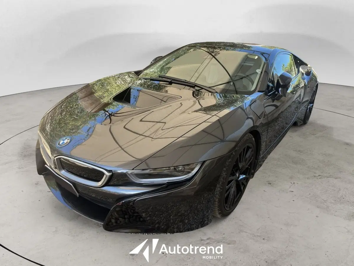 BMW i8 Coupé usata a Bari