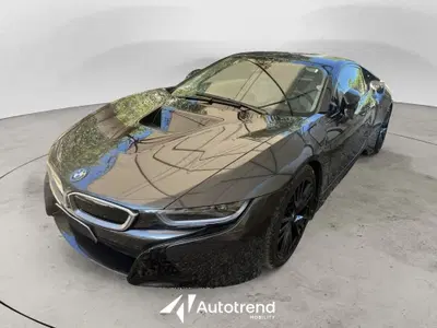BMW i8 Coupé i8 del 2018 usata a Bari