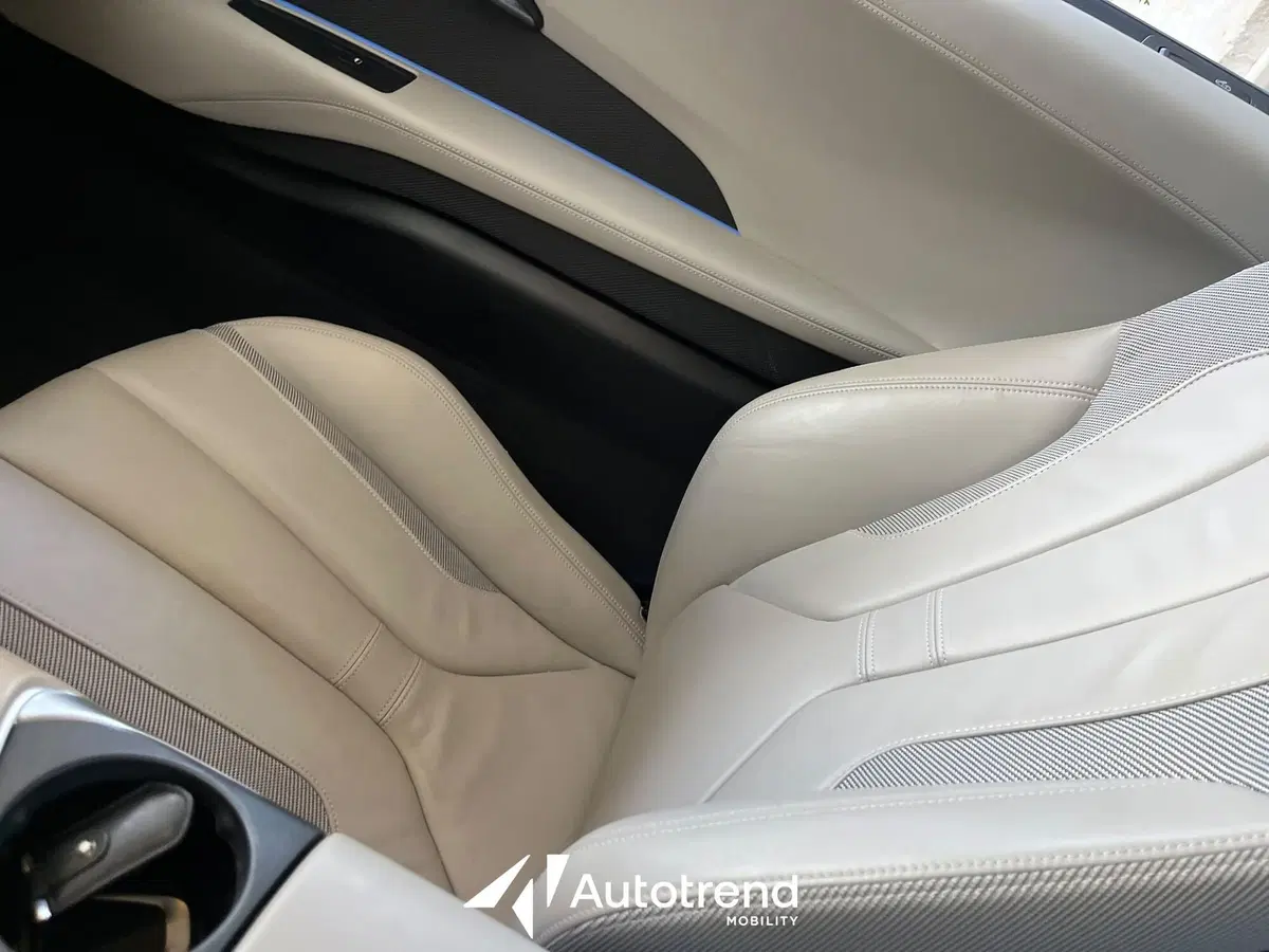 BMW i8 Coupé usata a Bari (8)