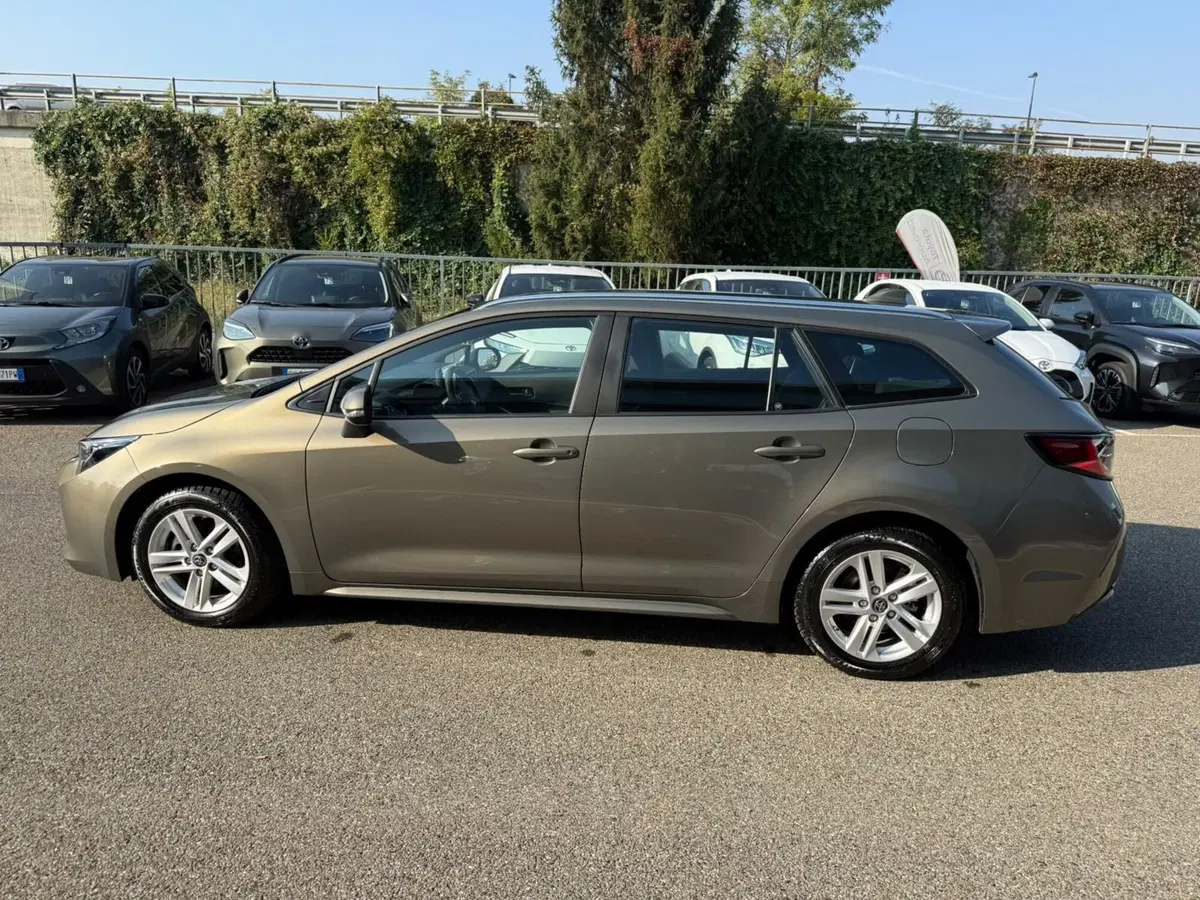 Toyota Corolla Touring Sports usata a Piacenza (3)