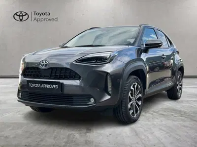 Toyota Yaris Cross Trend awd-i 115cv e-cvt del 2023 usata a Poggiridenti