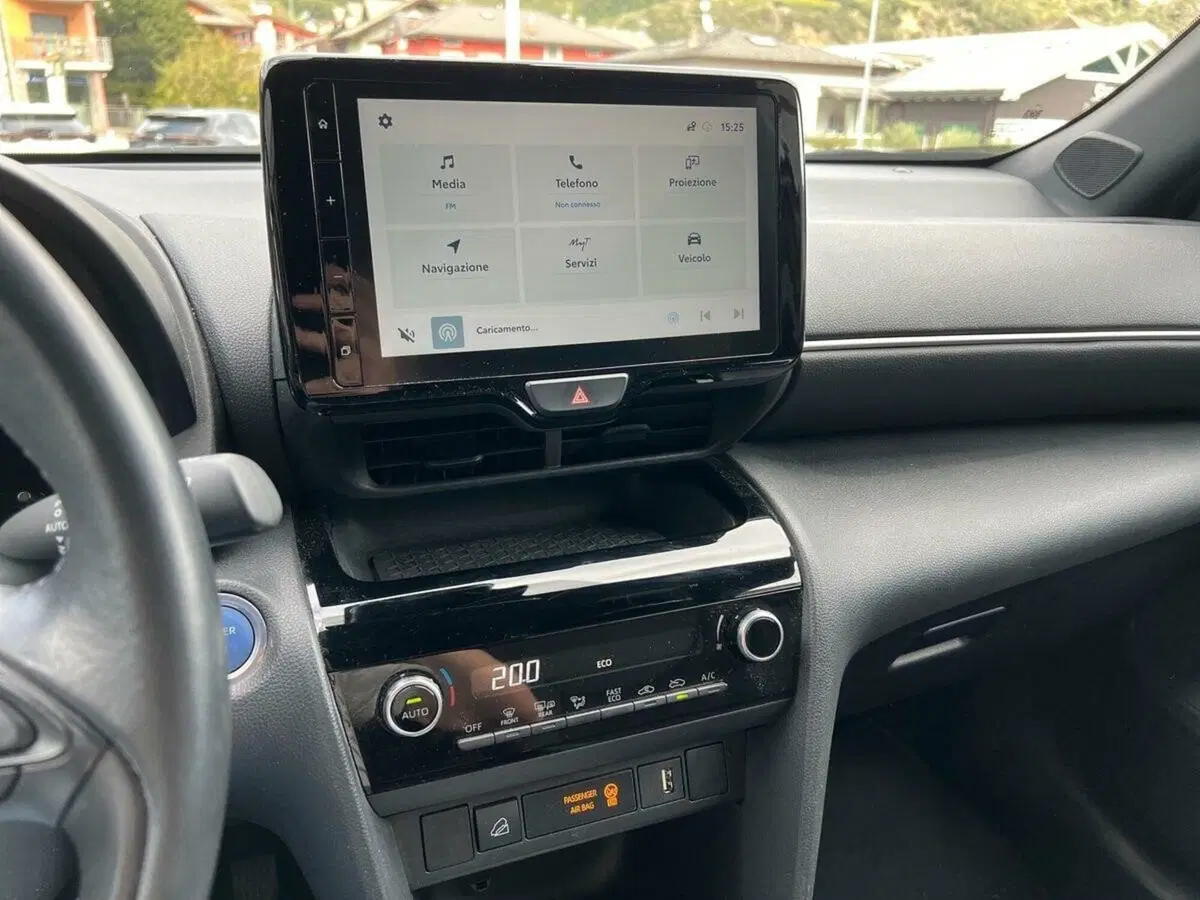 Toyota Yaris Cross usata a Sondrio (9)