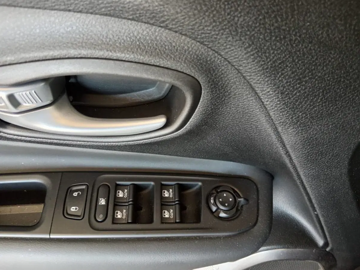 Jeep Renegade usata a Alessandria (12)