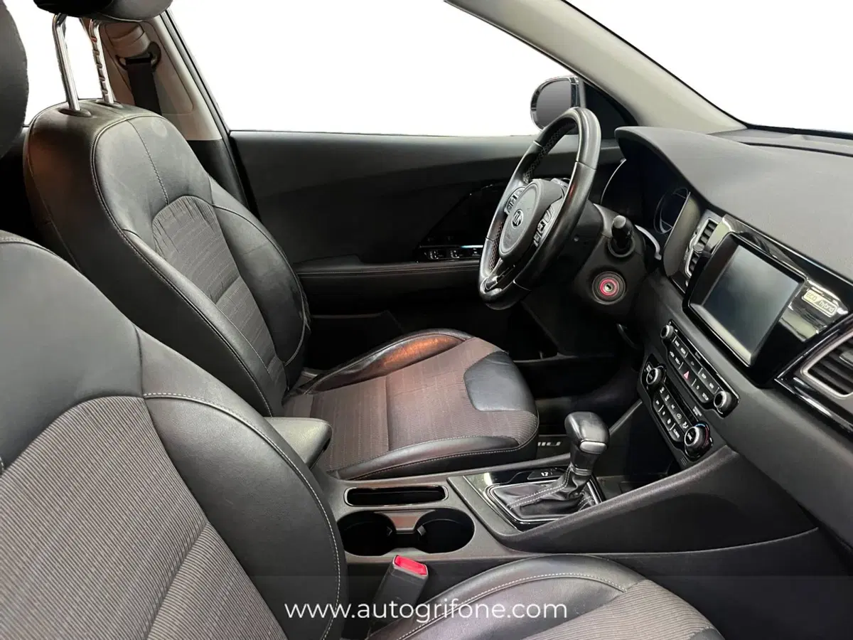 Kia Niro usata a Modena (15)