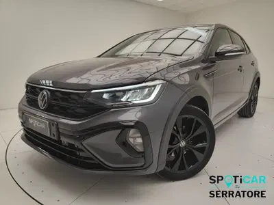 Volkswagen Taigo 1.0 TSI 110 CV DSG R-Line del 2024 usata a Erba