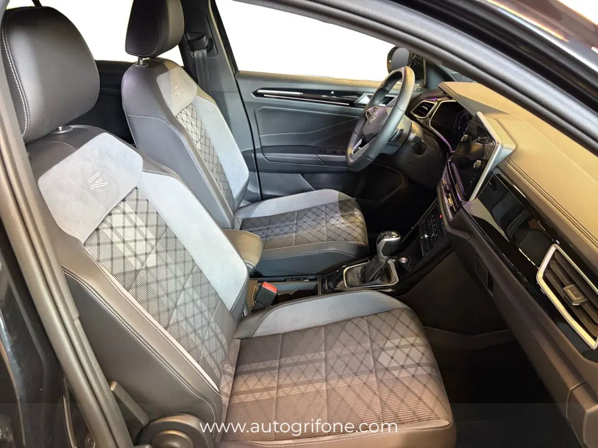 Volkswagen T-Roc usata a Modena (15)