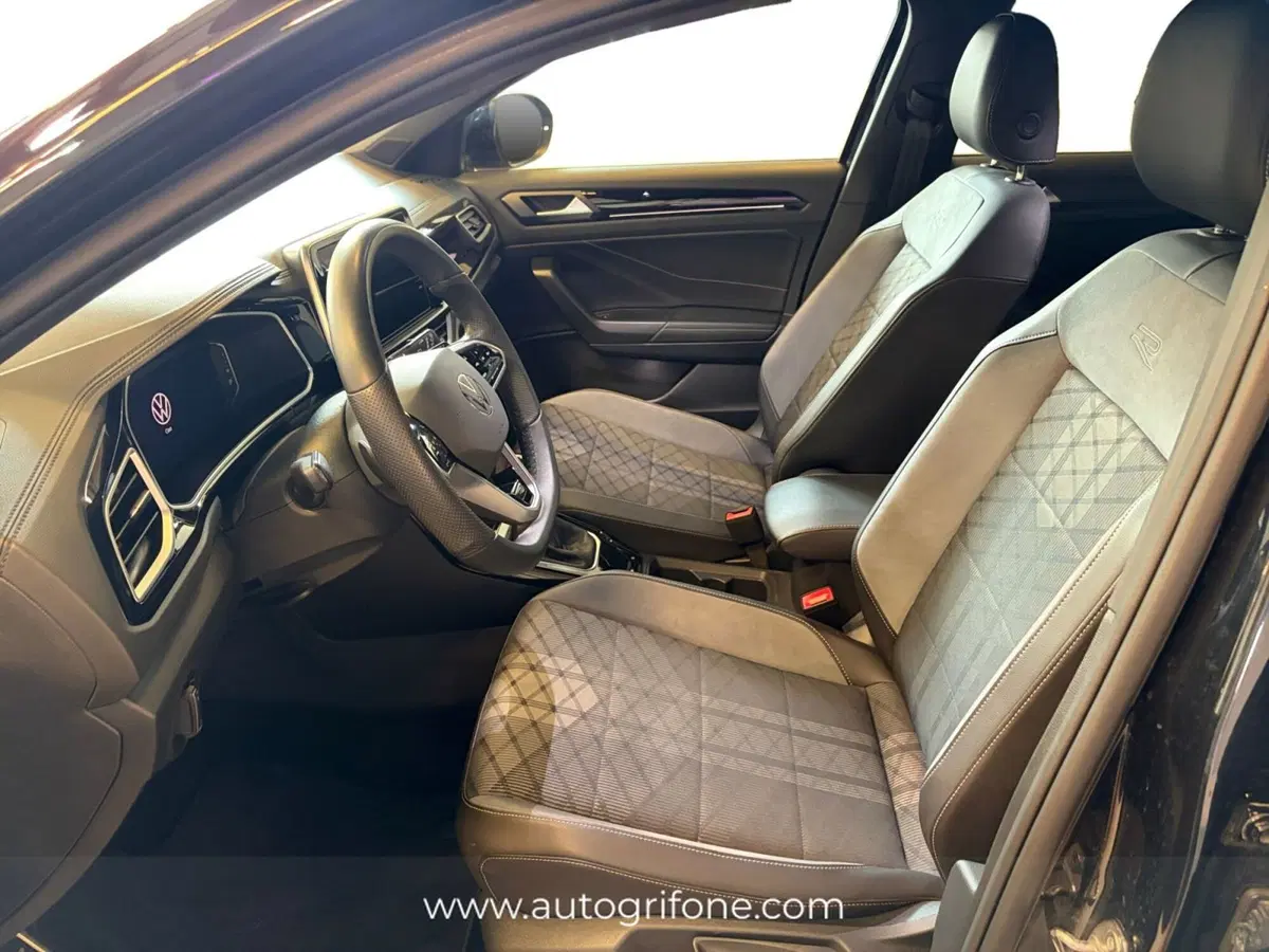 Volkswagen T-Roc usata a Modena (9)