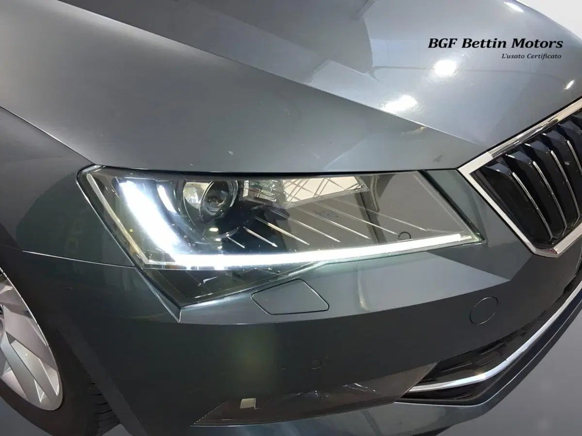 Skoda Superb Station Wagon usata a Padova (15)