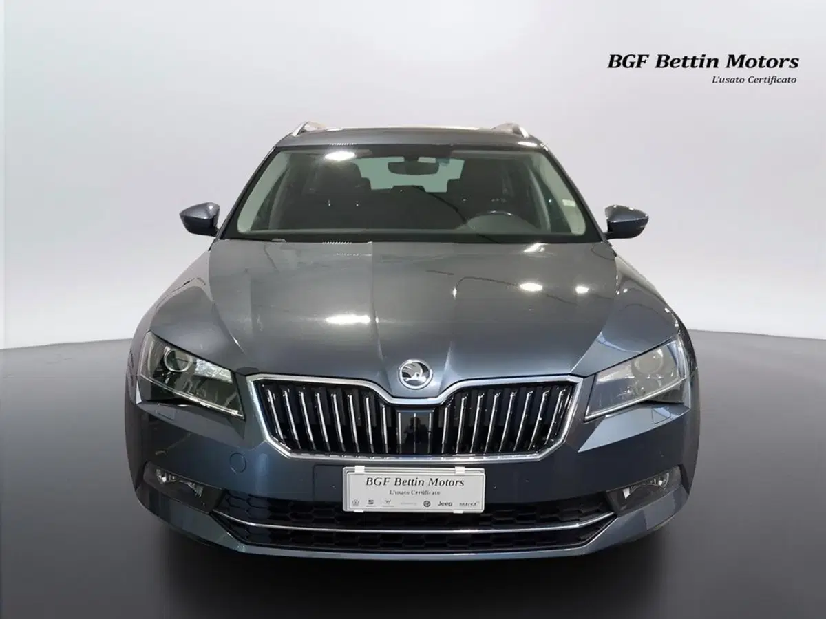 Skoda Superb Station Wagon usata a Padova (7)