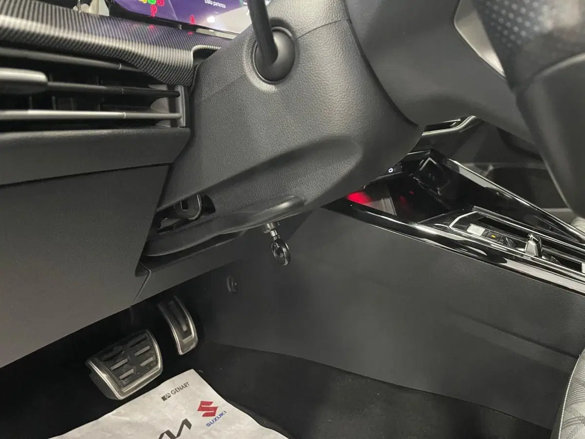 Volkswagen Golf Variant usata a Napoli (12)