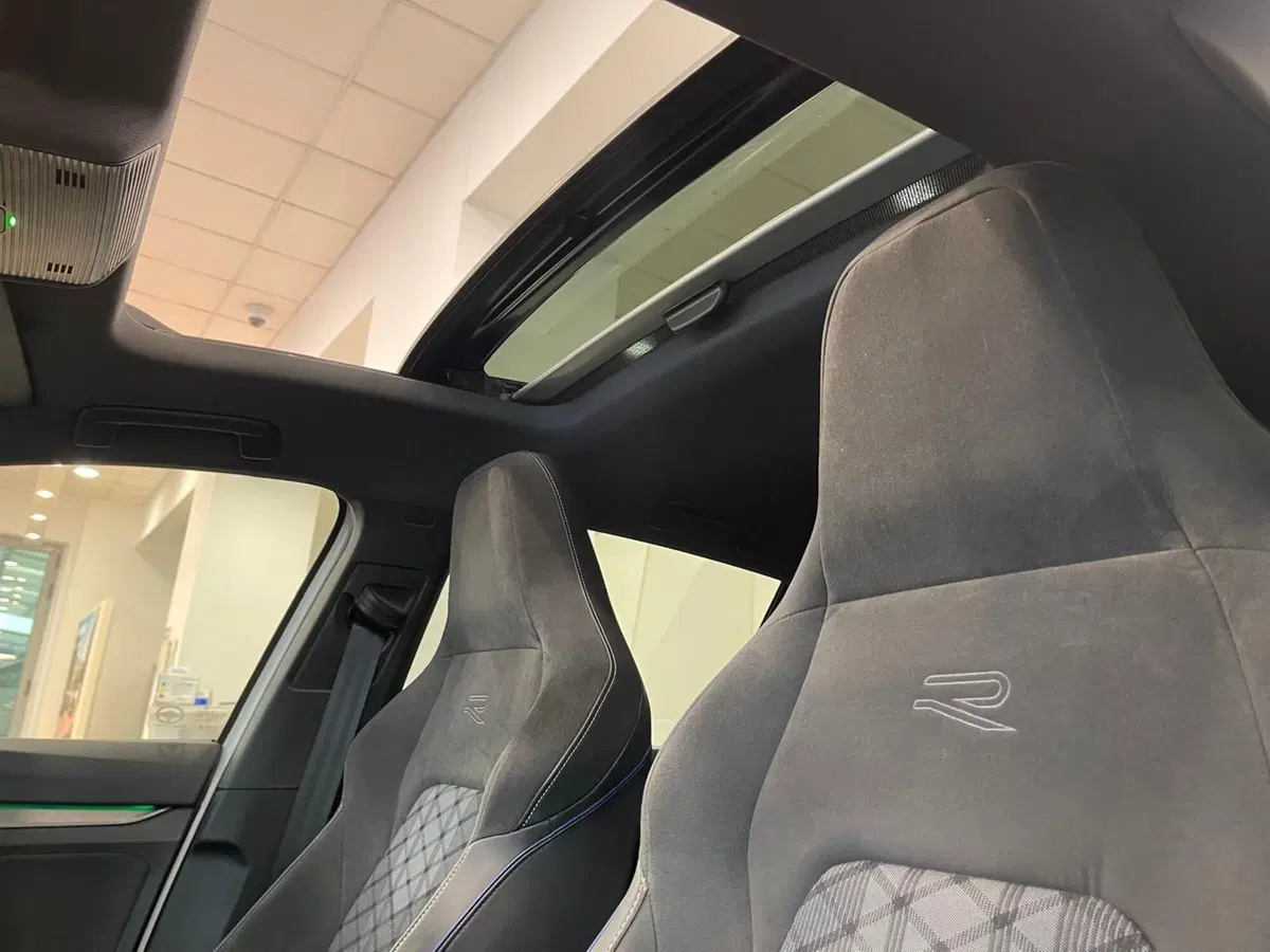 Volkswagen Golf Variant usata a Napoli (13)