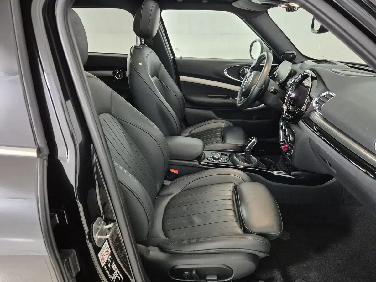 MINI Mini Clubman usata a Torino (11)