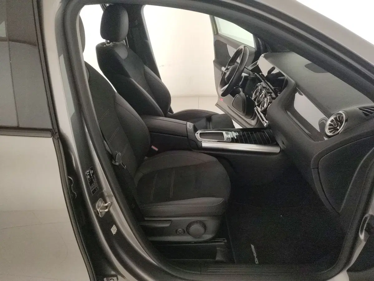 Mercedes-Benz GLA SUV usata a Alessandria (10)
