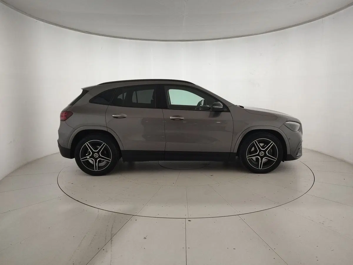 Mercedes-Benz GLA SUV usata a Alessandria (5)