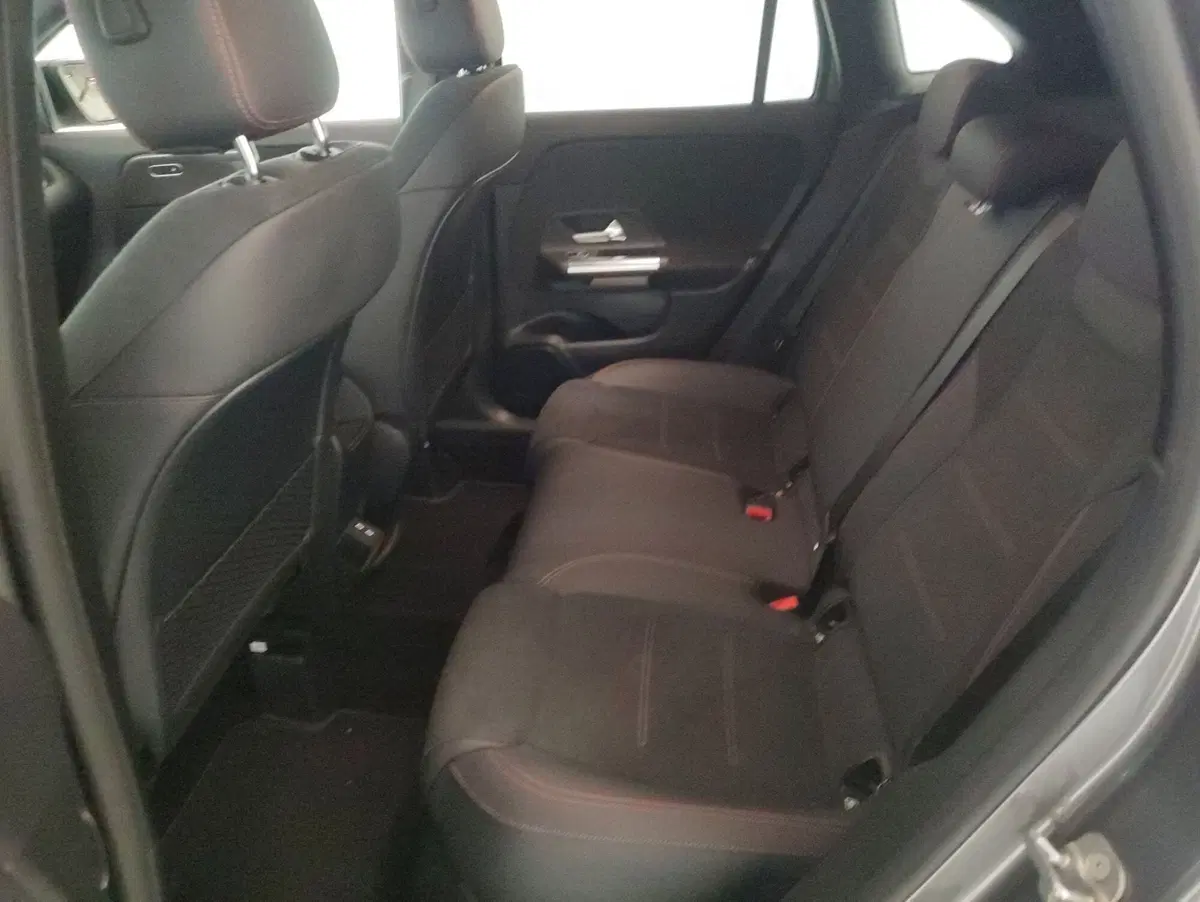 Mercedes-Benz GLA SUV usata a Alessandria (7)