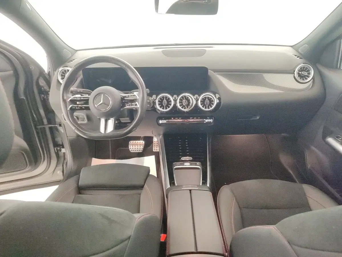 Mercedes-Benz GLA SUV usata a Alessandria (8)