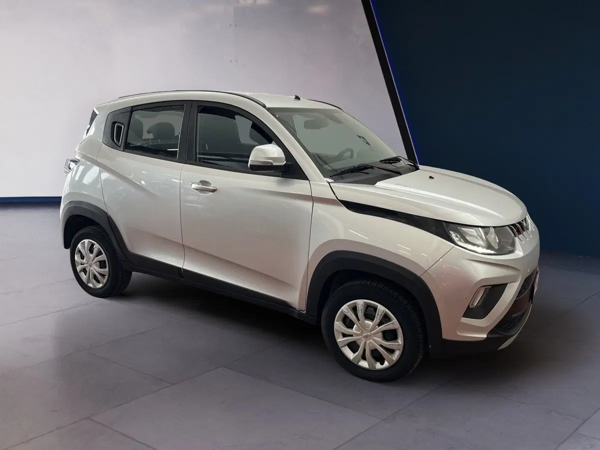 Mahindra KUV100 usata a Torino (2)