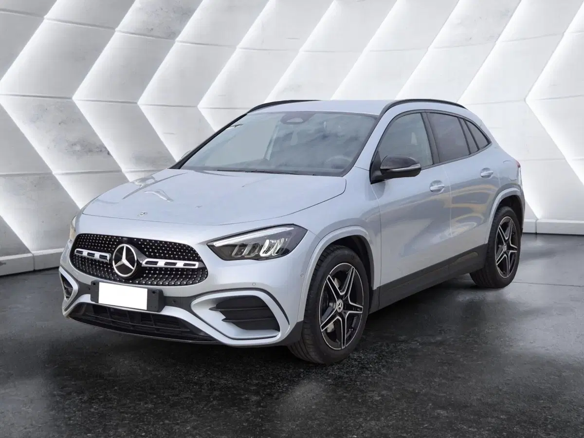Mercedes-Benz GLA SUV usata 