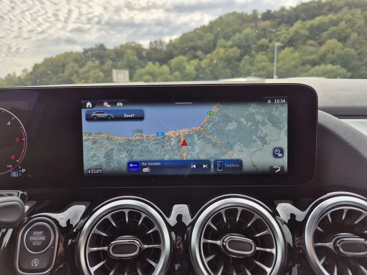 Mercedes-Benz GLA SUV usata  (11)