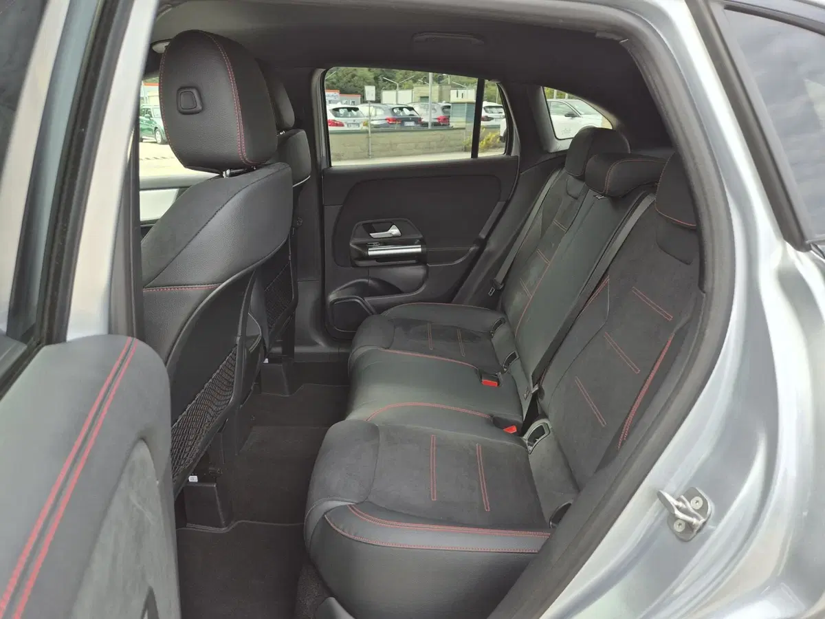 Mercedes-Benz GLA SUV usata  (7)