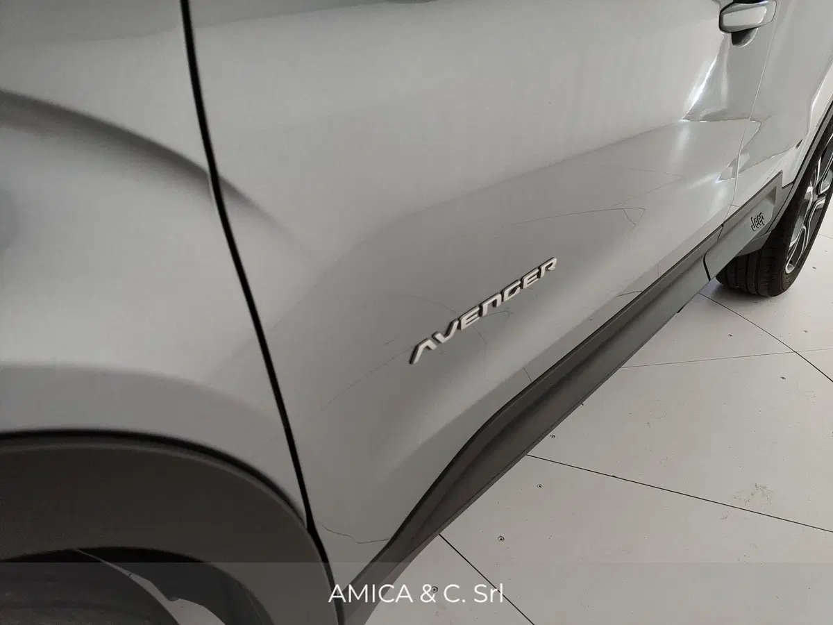 Jeep Avenger usata a Caserta (12)