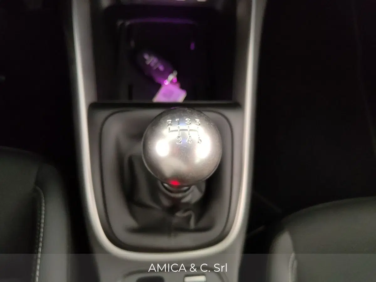 Jeep Avenger usata a Caserta (20)