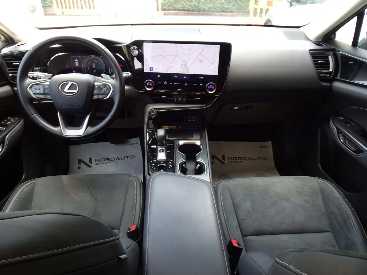 Lexus NX usata a Venezia (10)