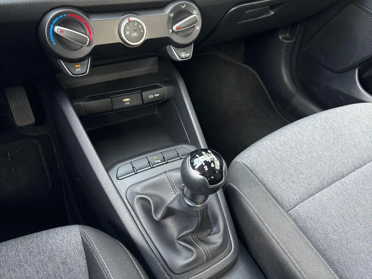 Kia Stonic usata a Padova (15)