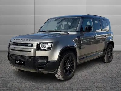 Land Rover Defender 110 3.0d i6 mhev XS Edition awd 250cv auto del 2022 usata a Venezia