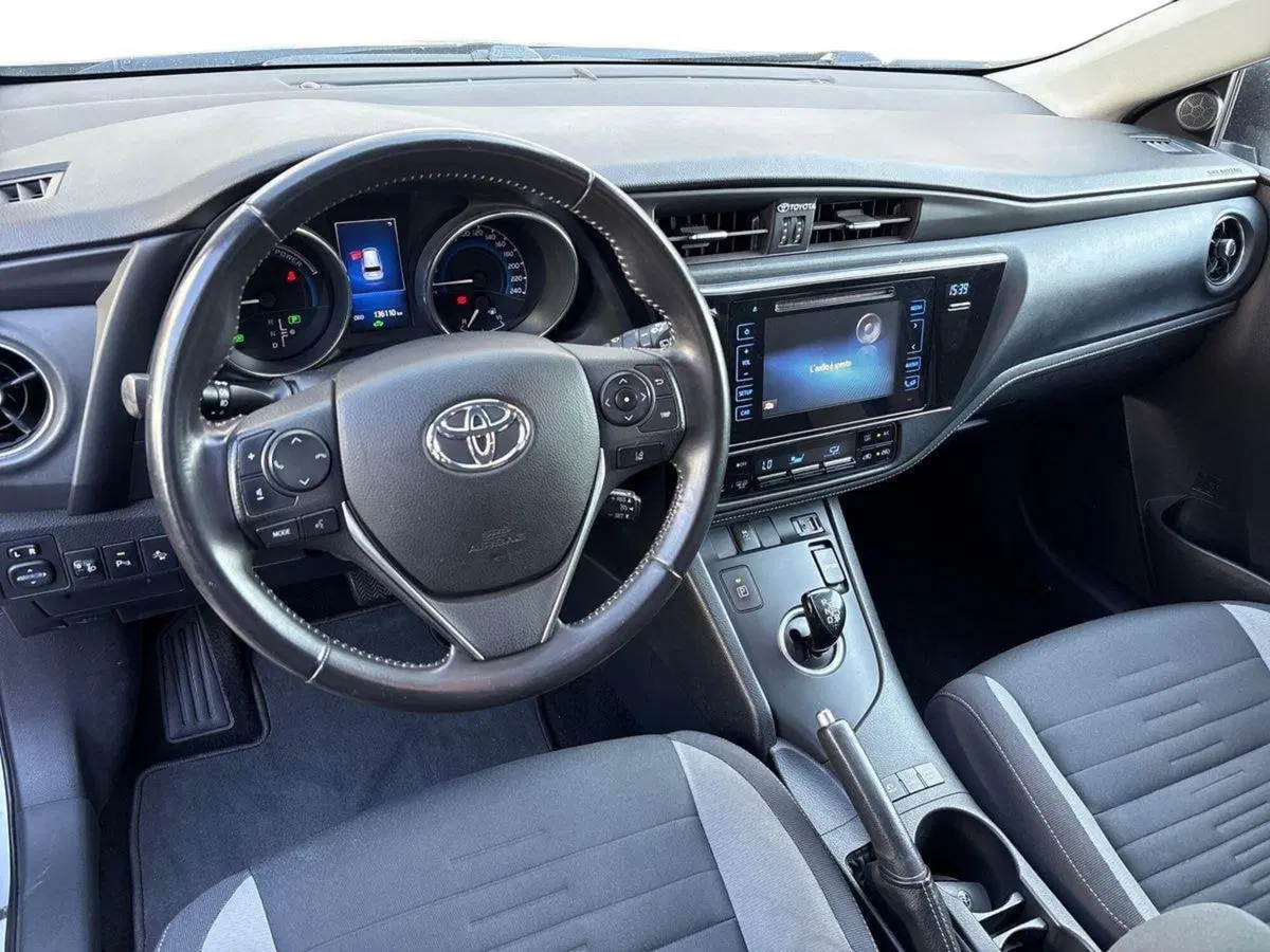 Toyota Auris usata a Venezia (11)