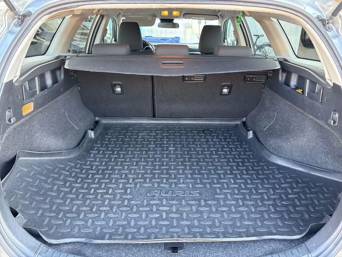 Toyota Auris usata a Venezia (19)