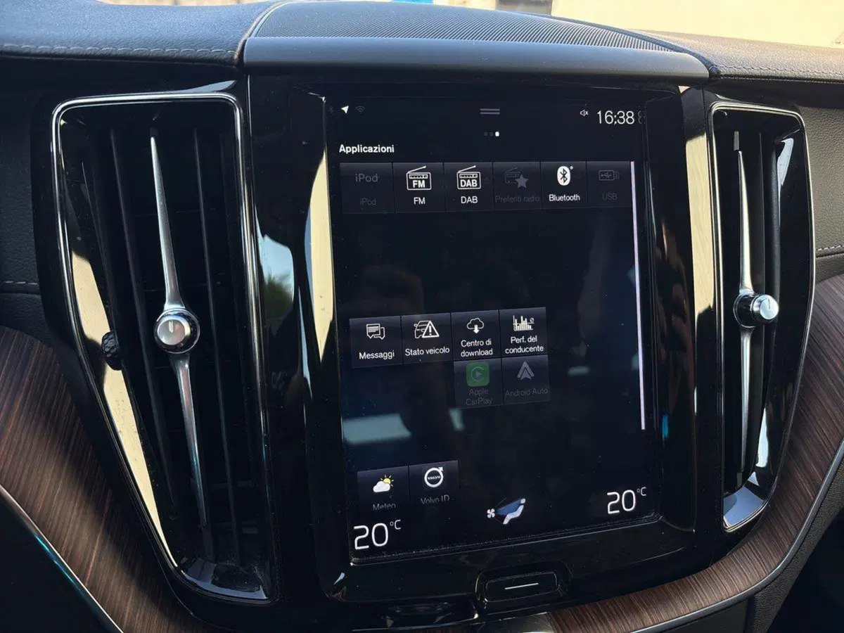 Volvo XC60 usata a Venezia (14)