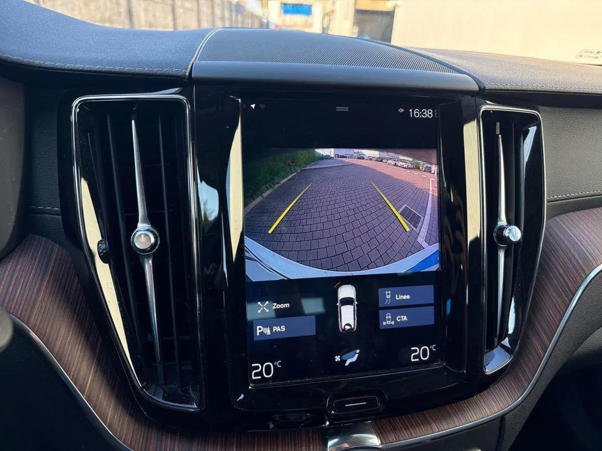 Volvo XC60 usata a Venezia (15)