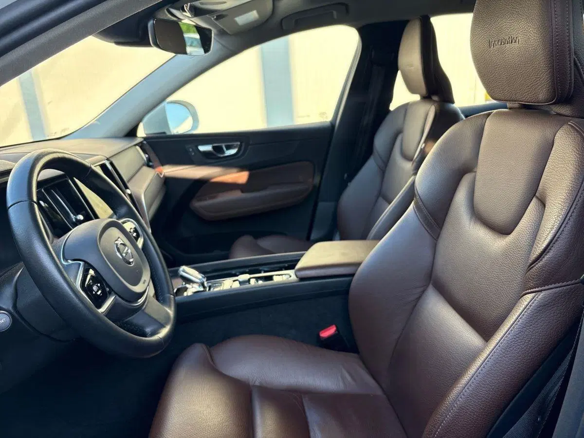Volvo XC60 usata a Venezia (9)
