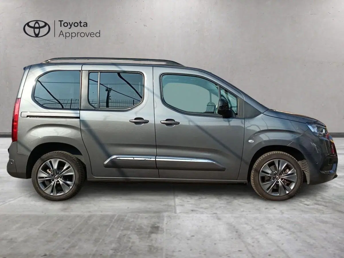Toyota Proace City Verso usata a Milano (4)